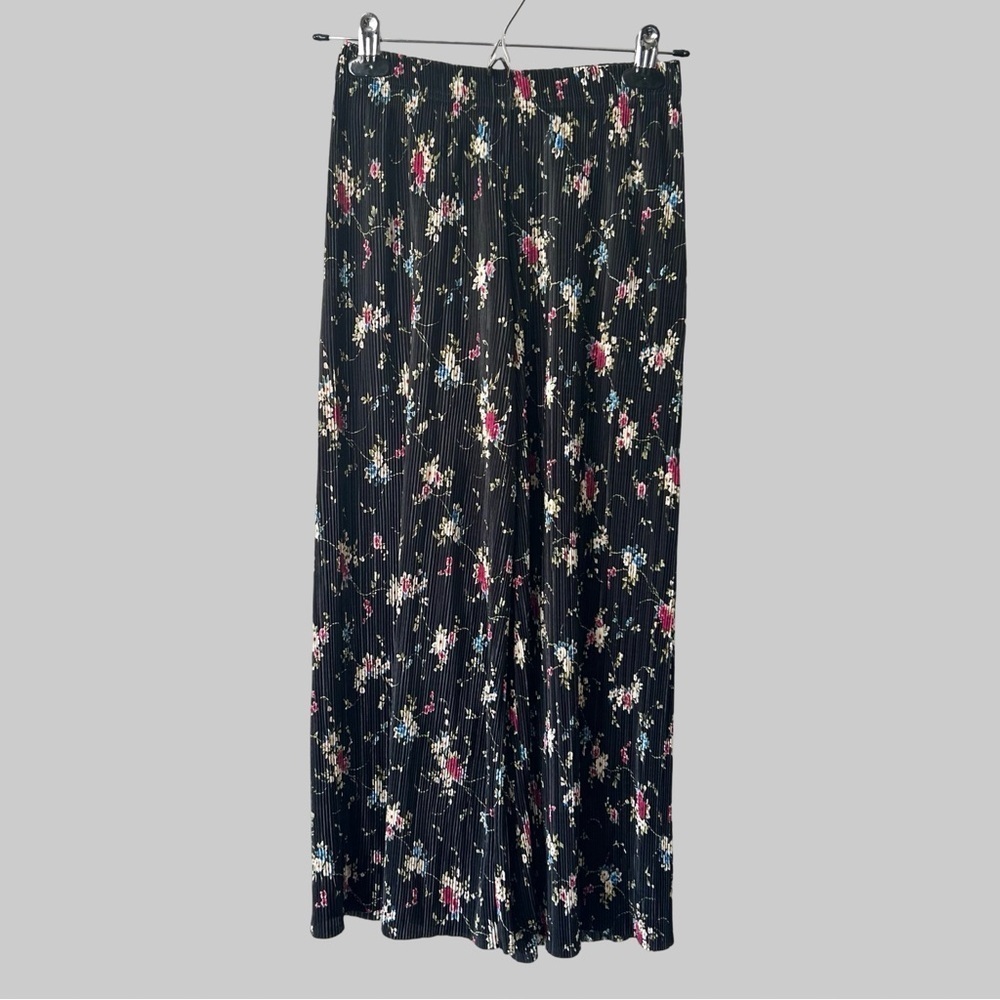 New Look Floral Culotte-style Wide Leg Pleated Cropped Pants Made in UK